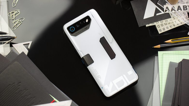 Asus ROG Phone 7 Asus ROG Phone 7