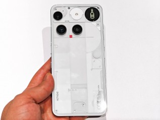 Nothing Phone (3) and its Glyph Matrix